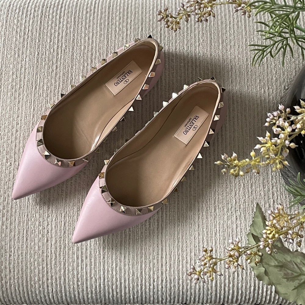 VALENTINO GARAVANI Rockstud Flats, Size 36.5